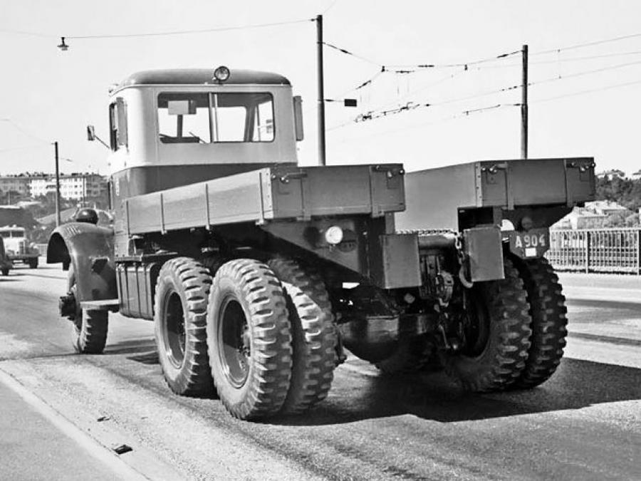  Mack NM3 1939 года  (фото 2 из 3)